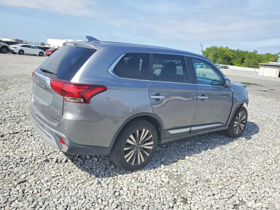 2019 MITSUBISHI OUTLANDER SE  