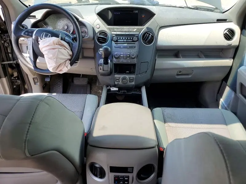 2015 HONDA PILOT SE  