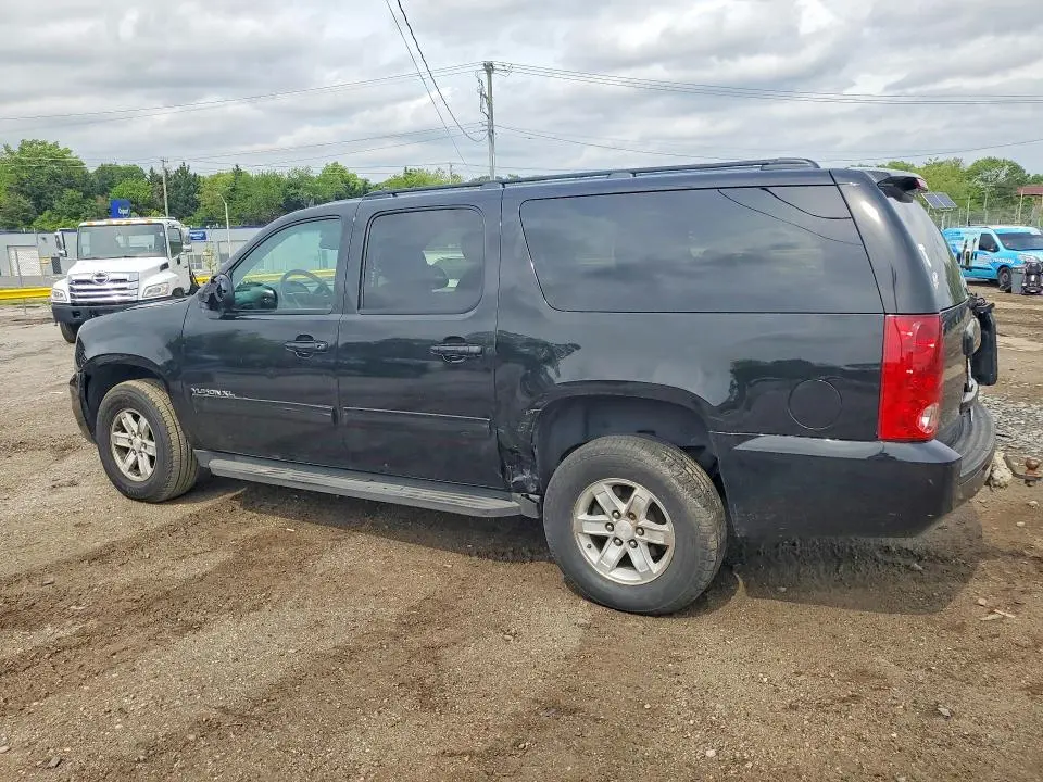 2011 GMC YUKON XL K1500 SLE  
