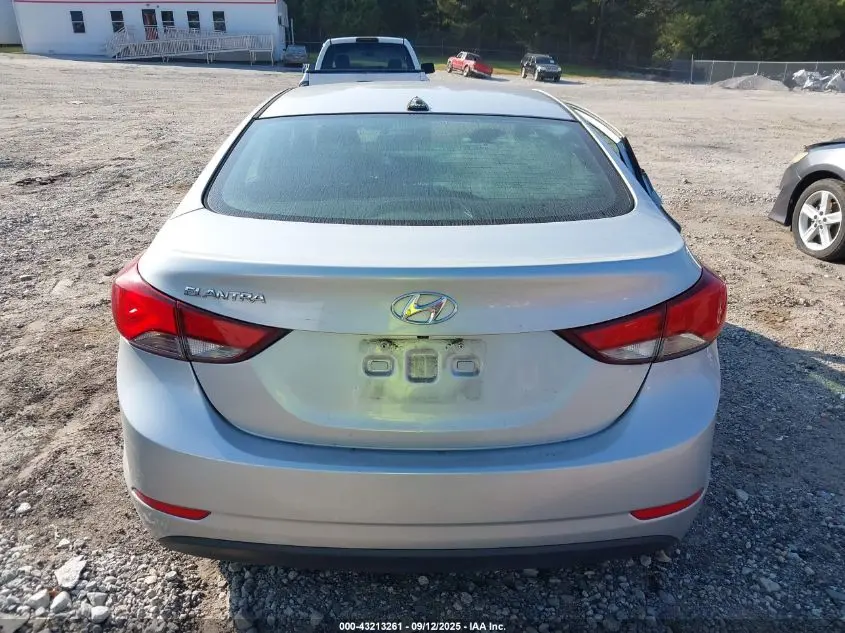 2016 HYUNDAI ELANTRA SE