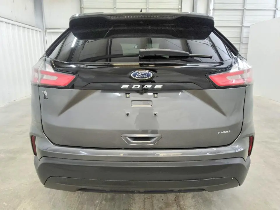 2023 FORD EDGE SE  