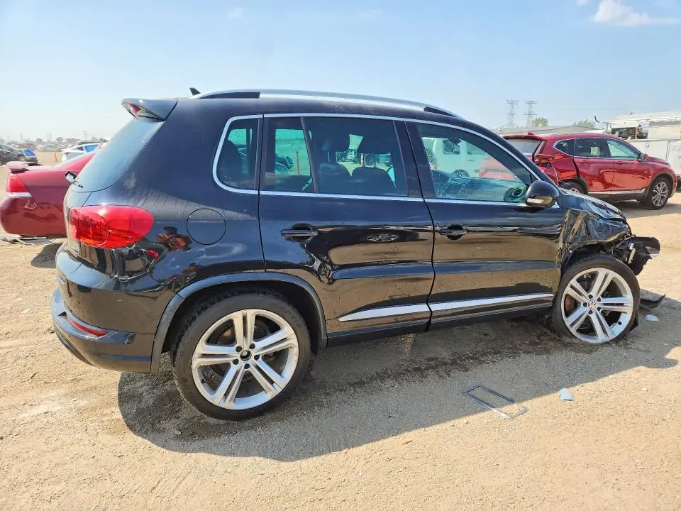 2016 VOLKSWAGEN TIGUAN S  