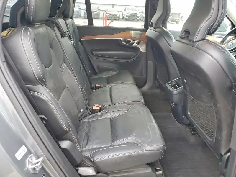 2019 VOLVO XC90   