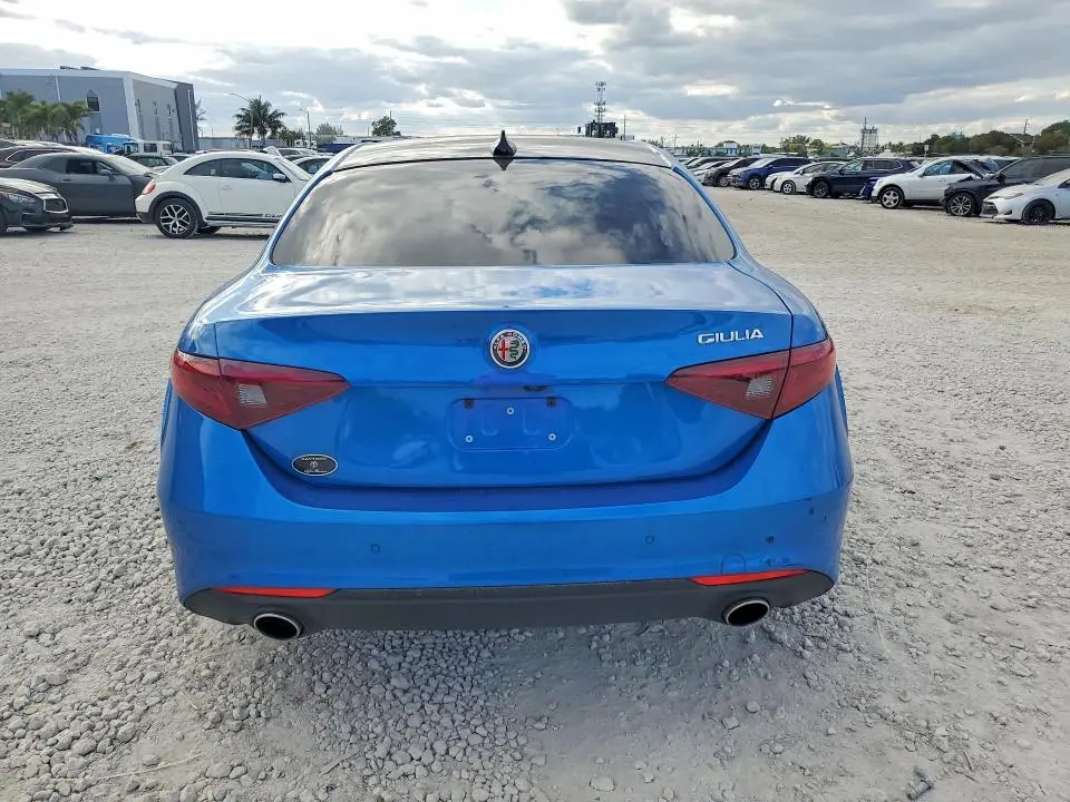 2021 ALFA ROMEO GIULIA TI  
