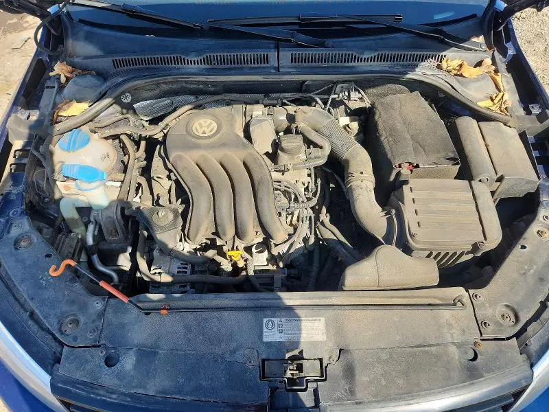 2011 VOLKSWAGEN JETTA BASE  