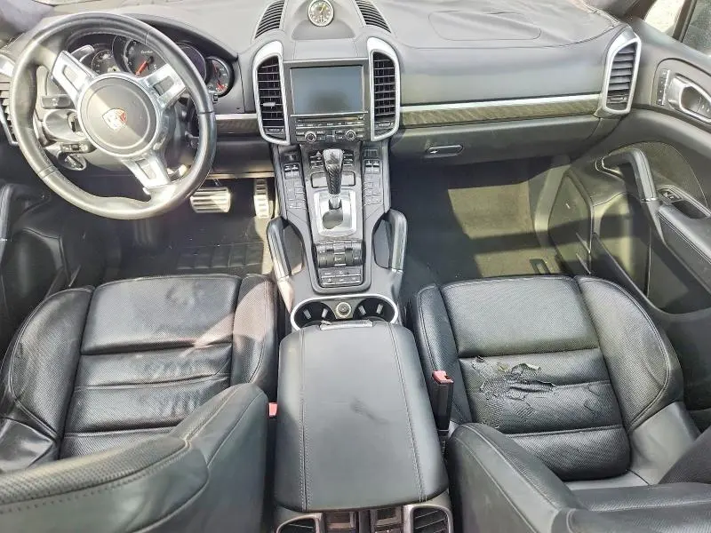 2012 PORSCHE CAYENNE TURBO  