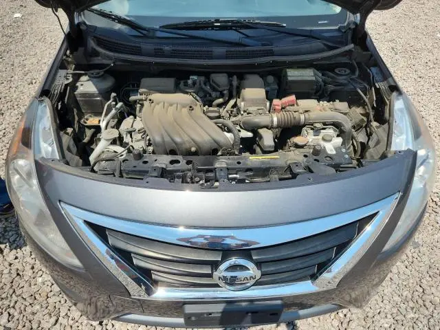 2019 NISSAN VERSA SV  