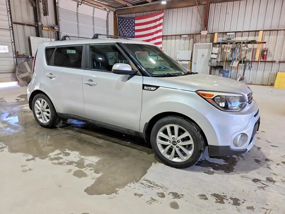 2017 KIA SOUL +  