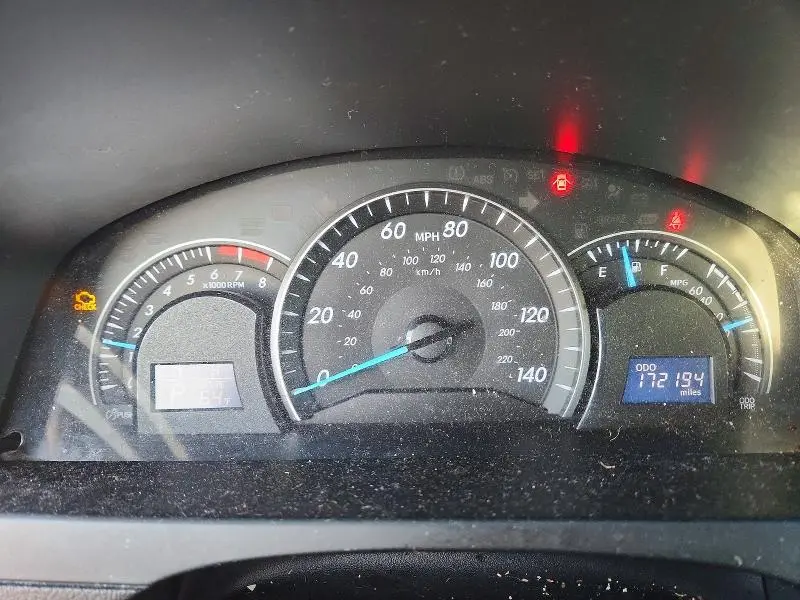 2012 TOYOTA CAMRY LE  