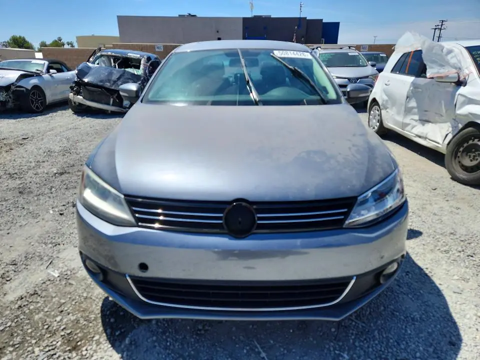 2013 VOLKSWAGEN JETTA TDI  