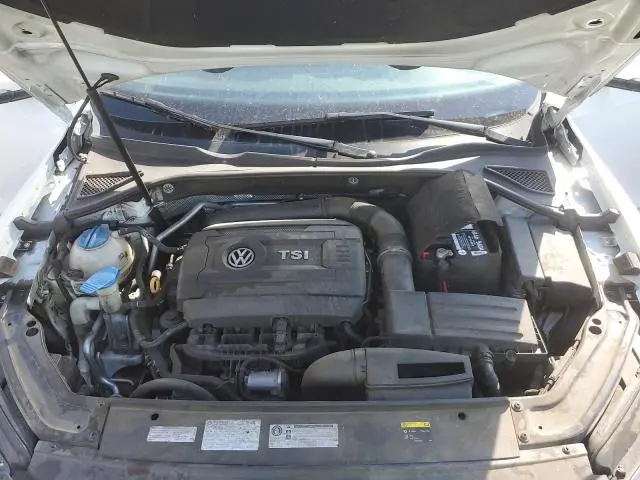 2017 VOLKSWAGEN PASSAT SE  