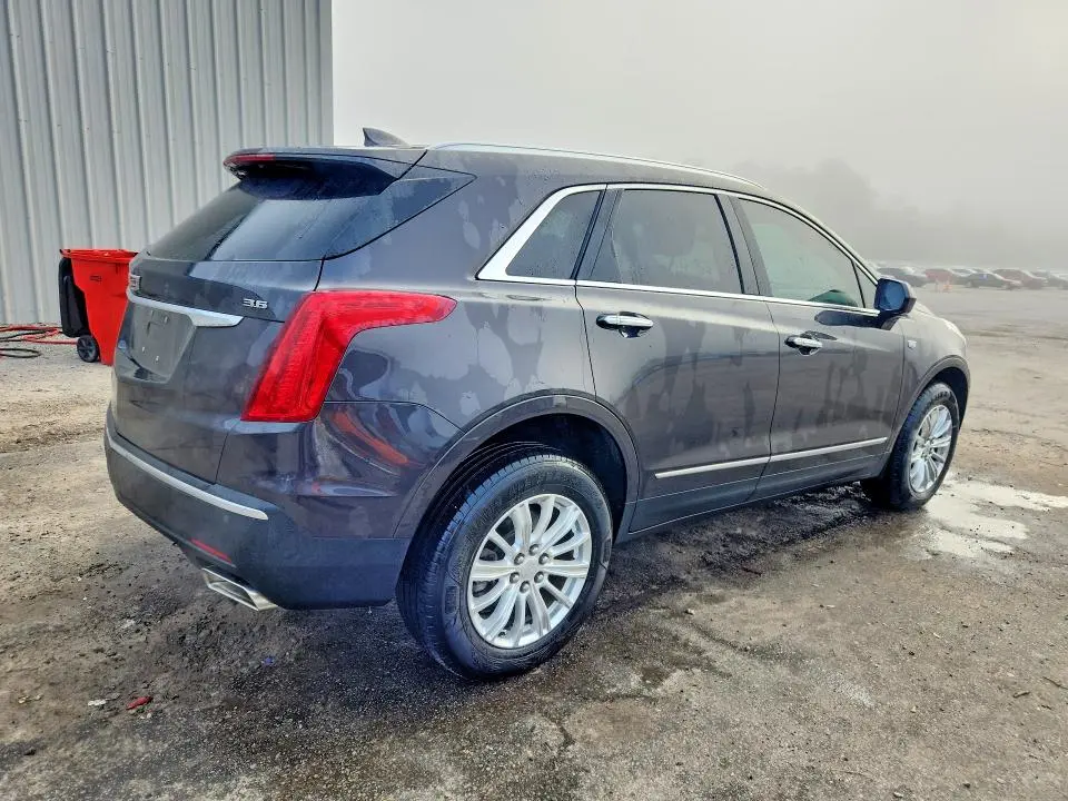 2017 CADILLAC XT5   