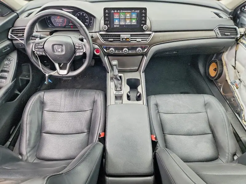 2018 HONDA ACCORD TOURING  
