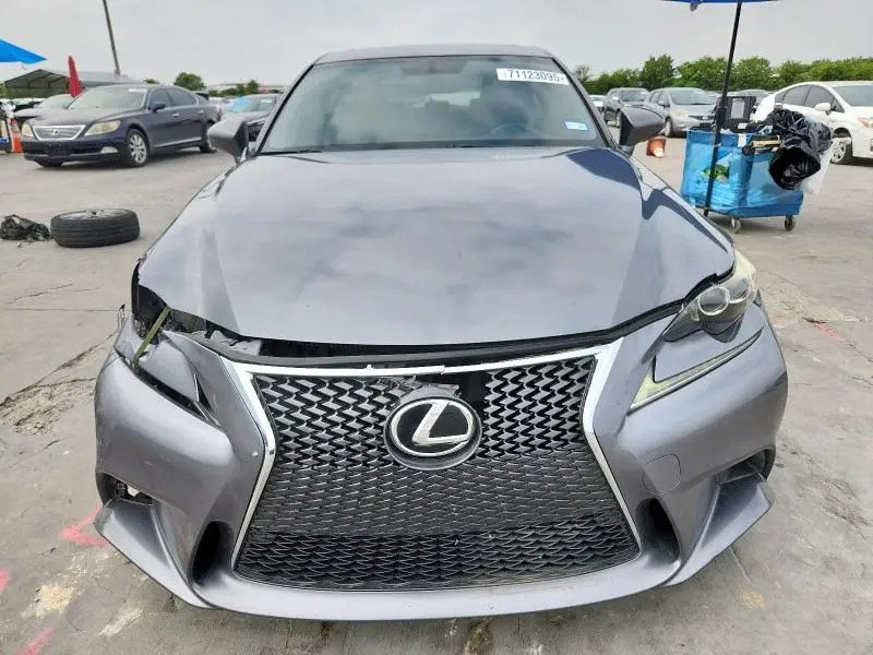 2016 LEXUS IS 200T  