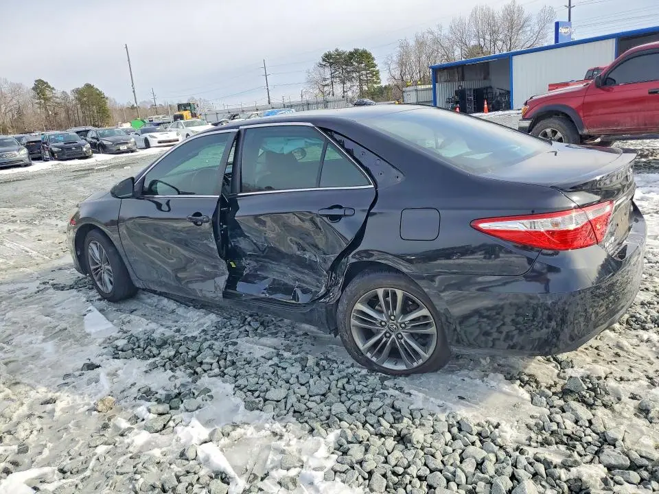 2017 TOYOTA CAMRY LE  