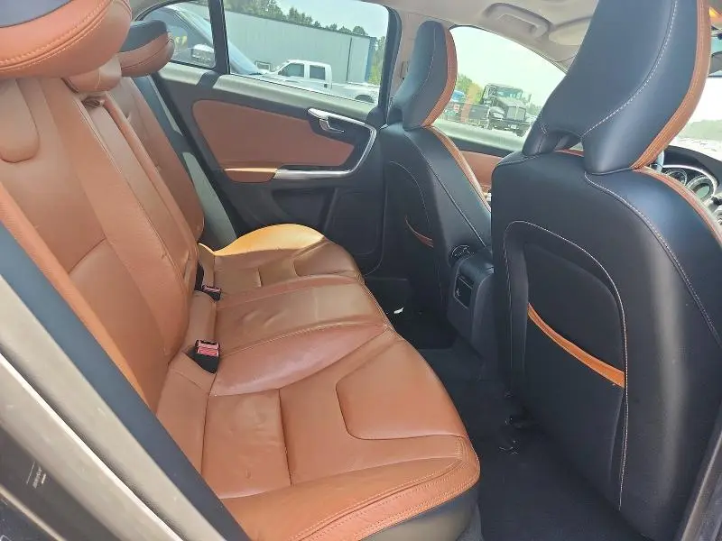 2013 VOLVO S60 T5  