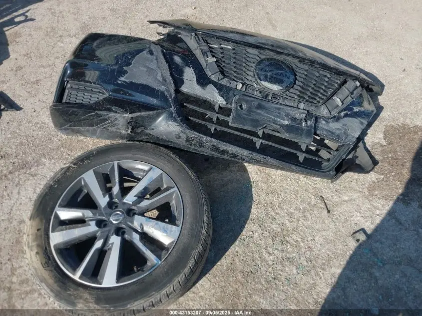 2021 NISSAN VERSA SV XTRONIC CVT