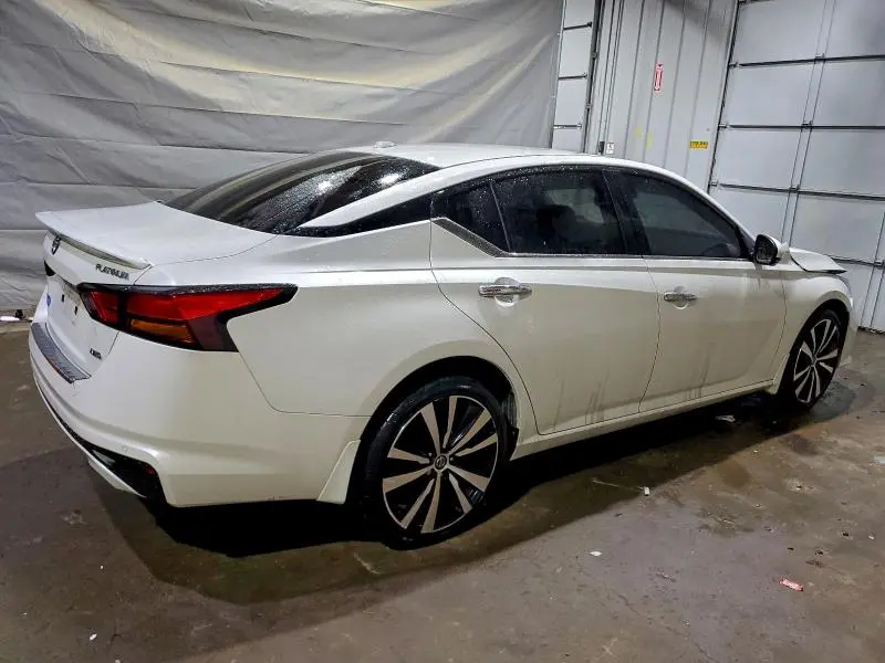 2022 NISSAN ALTIMA PLATINUM  