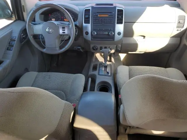2010 NISSAN FRONTIER CREW CAB SE  