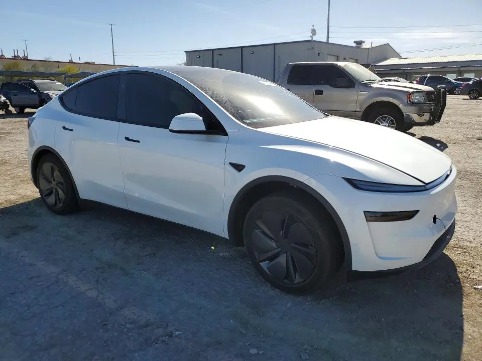 2026 TESLA MODEL Y   