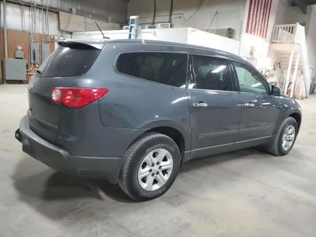 2011 CHEVROLET TRAVERSE LS
