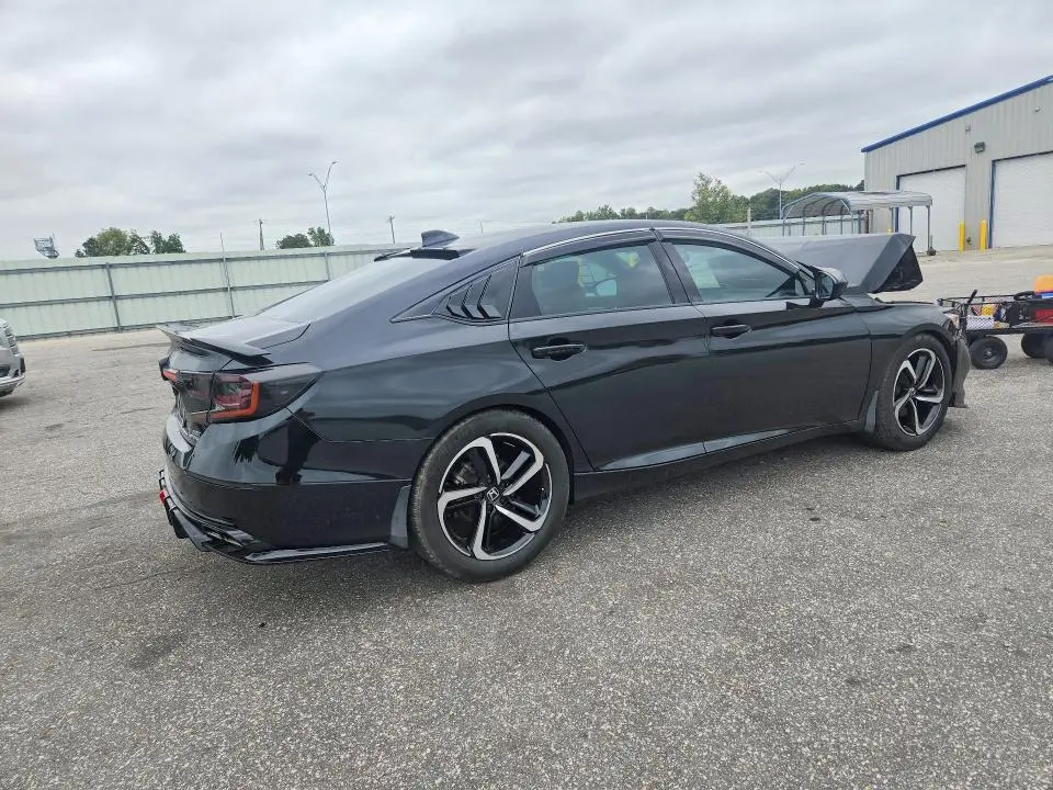 2022 HONDA ACCORD SPORT  