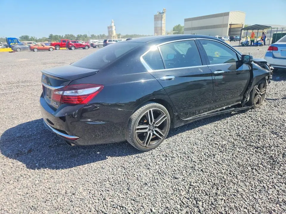 2016 HONDA ACCORD TOURING  
