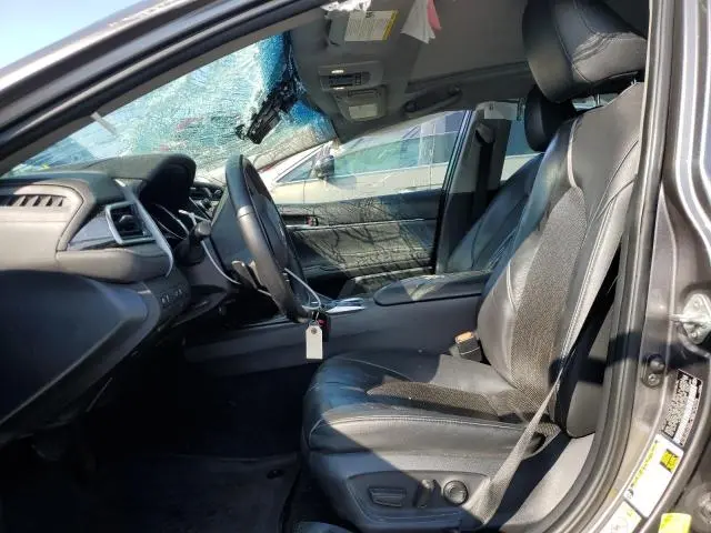 2018 TOYOTA CAMRY XSE  