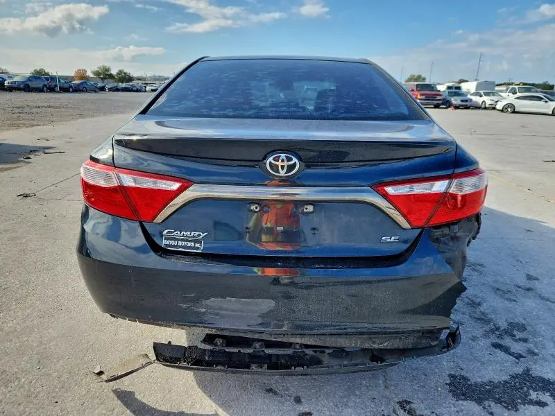 2015 TOYOTA CAMRY LE  