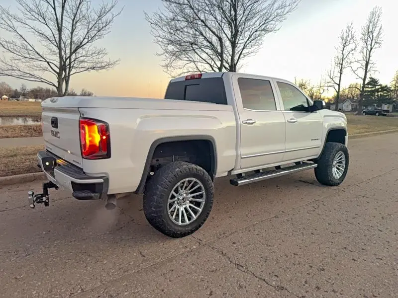 2017 GMC SIERRA K1500 DENALI  