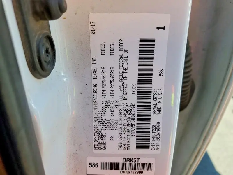 2017 TOYOTA TUNDRA SR5  