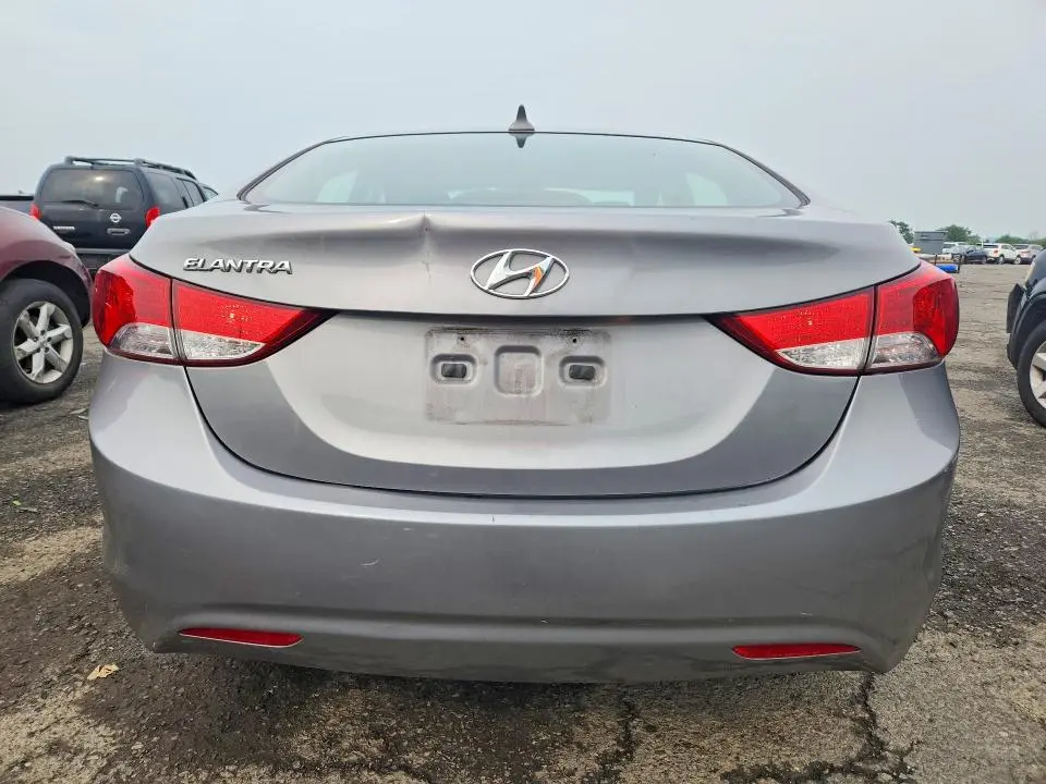 2012 HYUNDAI ELANTRA GLS  