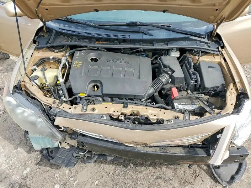 2013 TOYOTA COROLLA LE  