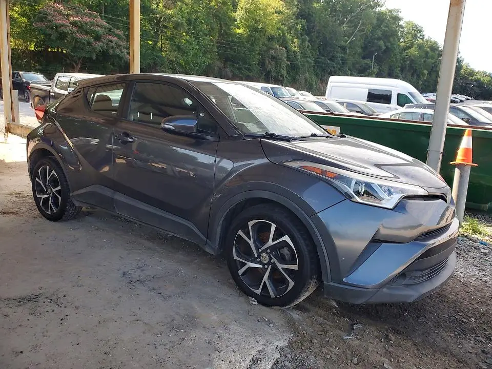 2018 TOYOTA C-HR XLE  