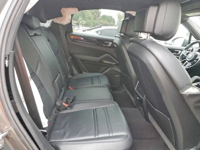 2020 PORSCHE CAYENNE   