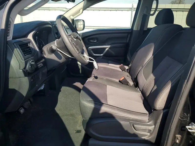 2022 NISSAN TITAN S  