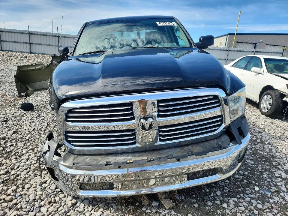 2014 RAM 1500 SLT  