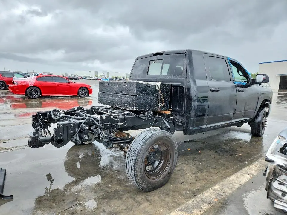 2024 RAM 3500 LARAMIE 4WD 6.7L V8 TDSL