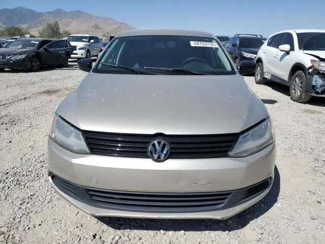 2013 VOLKSWAGEN JETTA BASE  