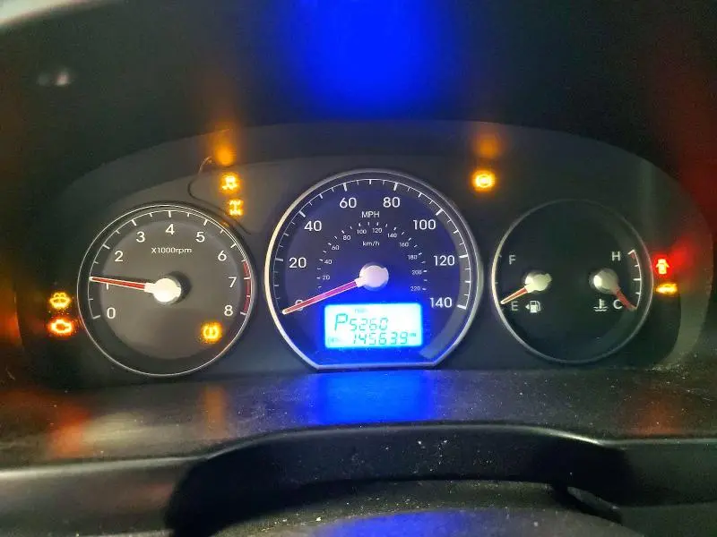 2011 HYUNDAI SANTA FE GLS  