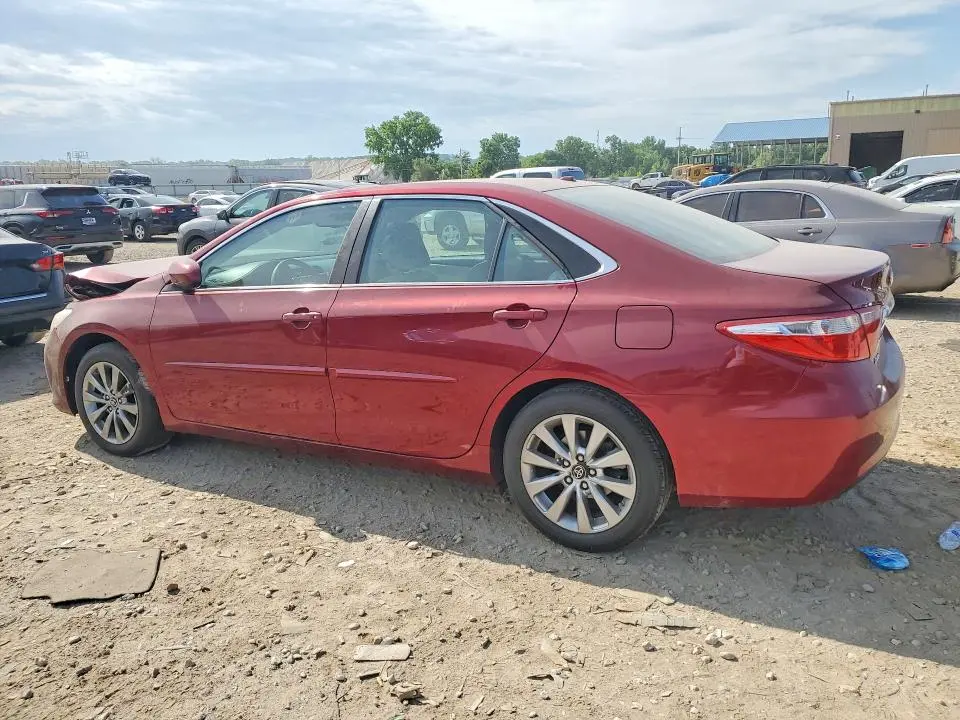 2017 TOYOTA CAMRY XLE  