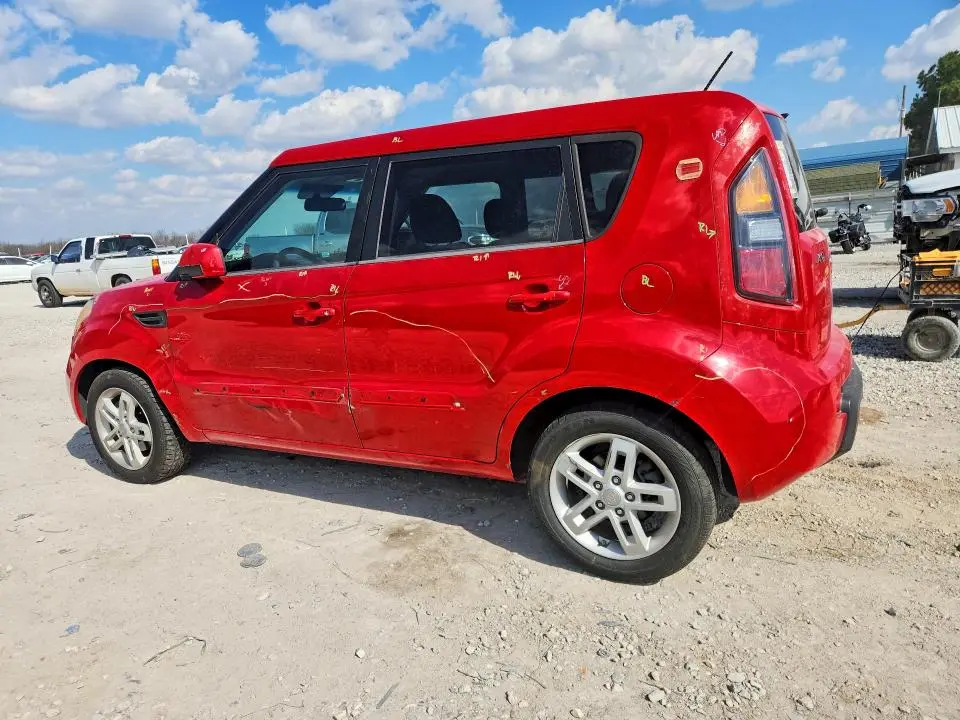 2011 KIA SOUL +  