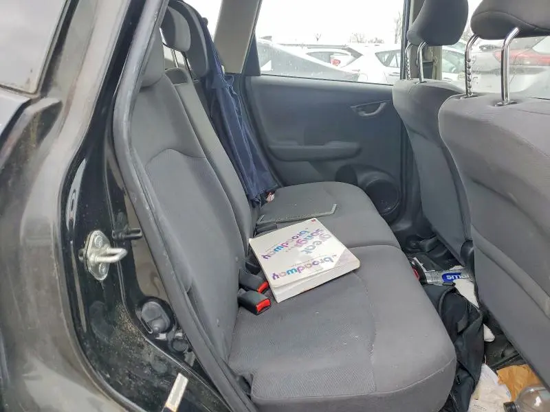 2013 HONDA FIT   