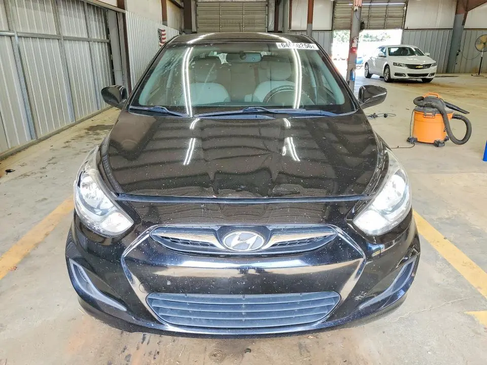 2013 HYUNDAI ACCENT GS  