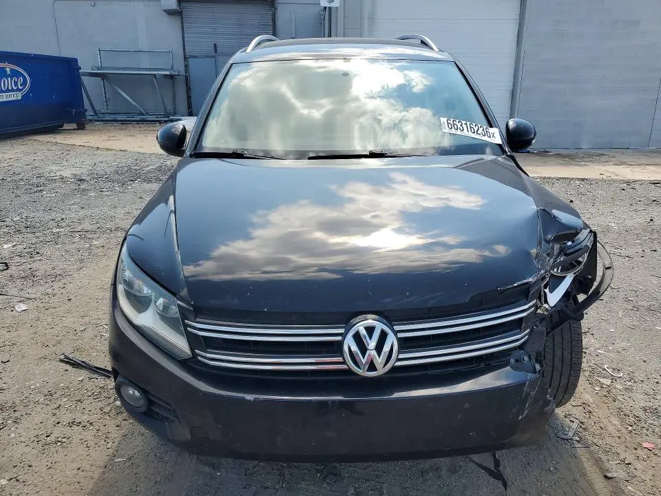 2012 VOLKSWAGEN TIGUAN S  