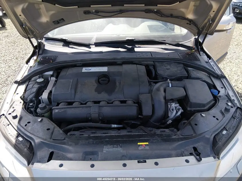 2012 VOLVO XC70 3.2/3.2 PLATINUM/3.2 PREMIER/3.2 PREMIER PLUS