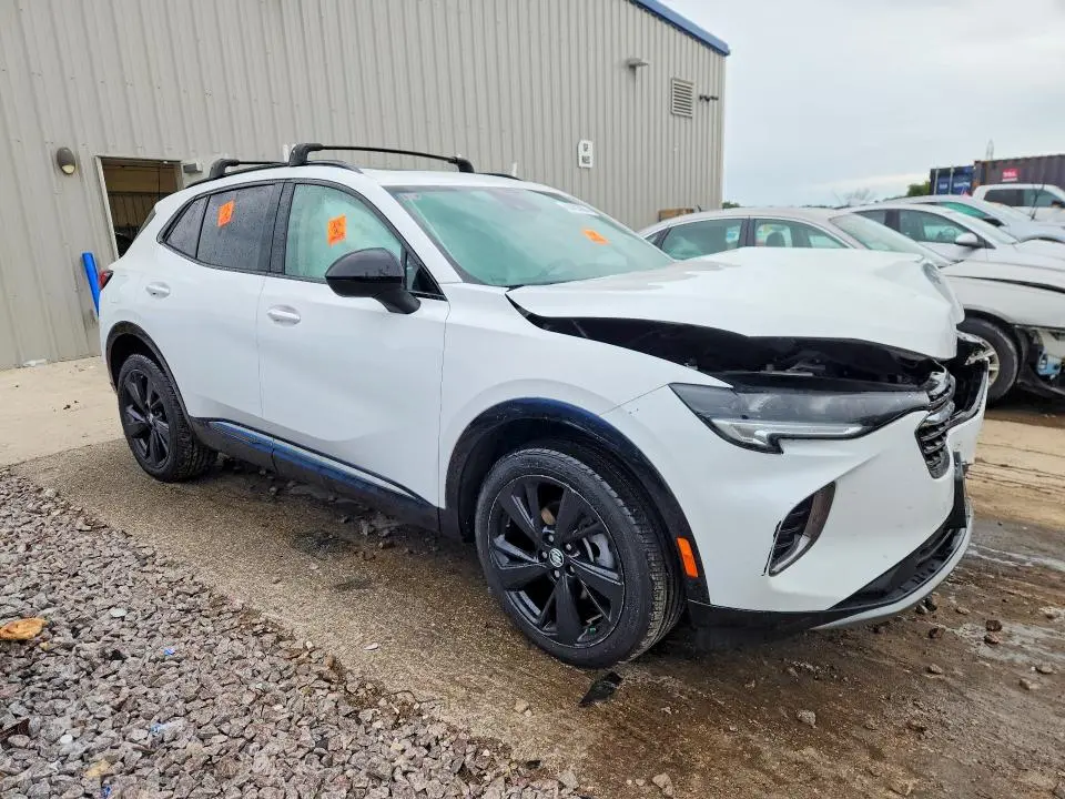 2022 BUICK ENVISION ESSENCE  