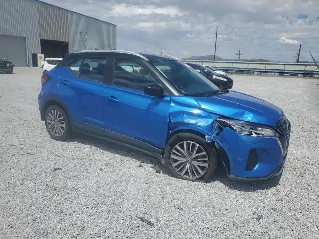2021 NISSAN KICKS SV  