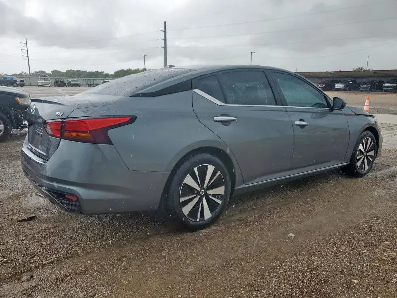 2021 NISSAN ALTIMA SV  