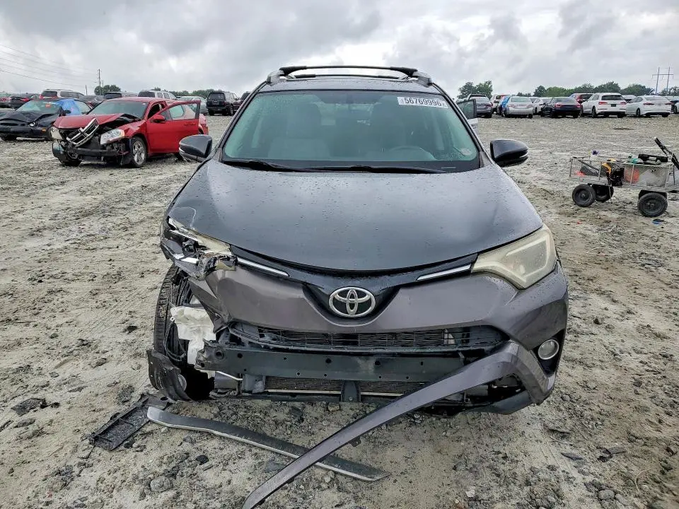 2016 TOYOTA RAV4 XLE  